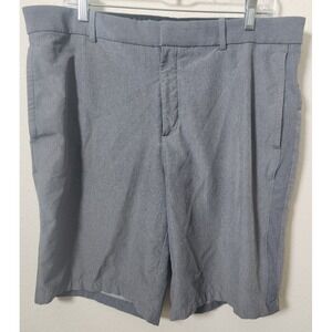 Nike Dri-Fit Gray Golf Sports Shorts Men's Size 36"x10" Standard Fit Embroidered